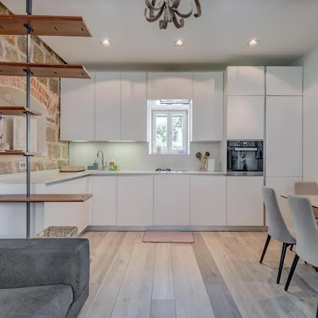 Funky Donkey شقة *