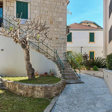 Apartament Funky Donkey *